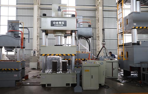 四柱液壓機的主要配件有哪些？